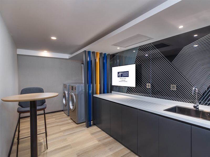 Holiday Inn Express Ningbo City Center By Ihg Екстер'єр фото