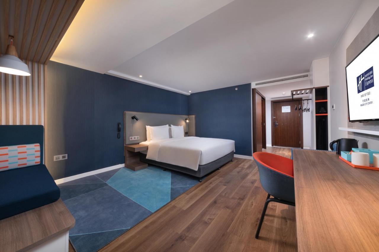 Holiday Inn Express Ningbo City Center By Ihg Екстер'єр фото