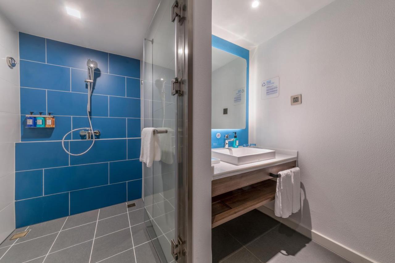 Holiday Inn Express Ningbo City Center By Ihg Екстер'єр фото